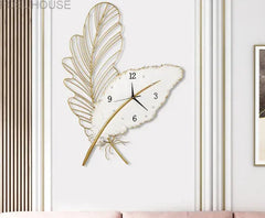Golden-and-white leaf clock