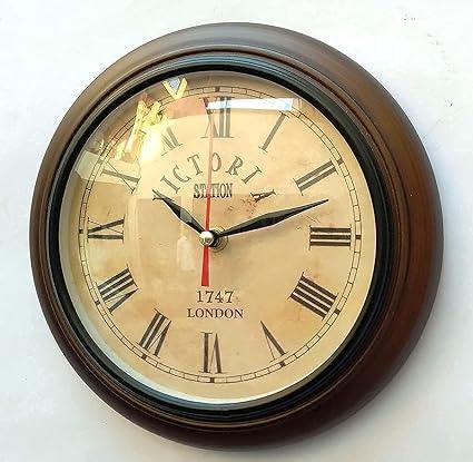 Silent non-ticking wooden wall clock