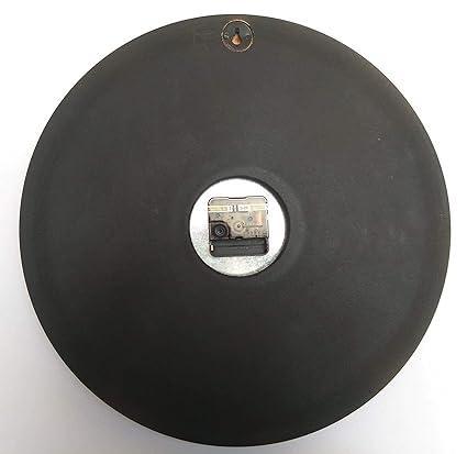 Large 40.6 cm diameter