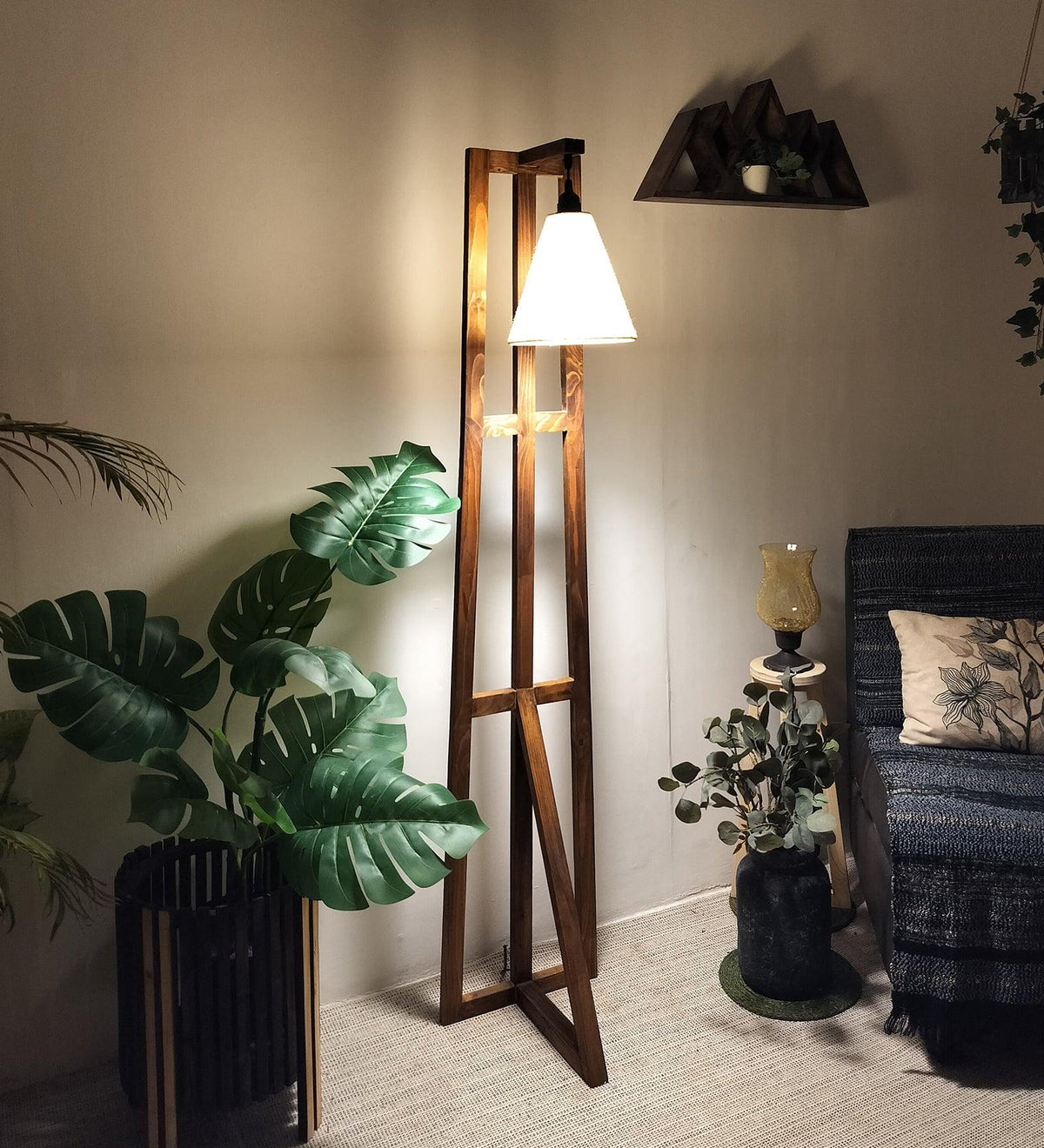 Achille Wooden Floor Lamp with Brown Base and Jute Fabric Lampshade - WoodenTwist