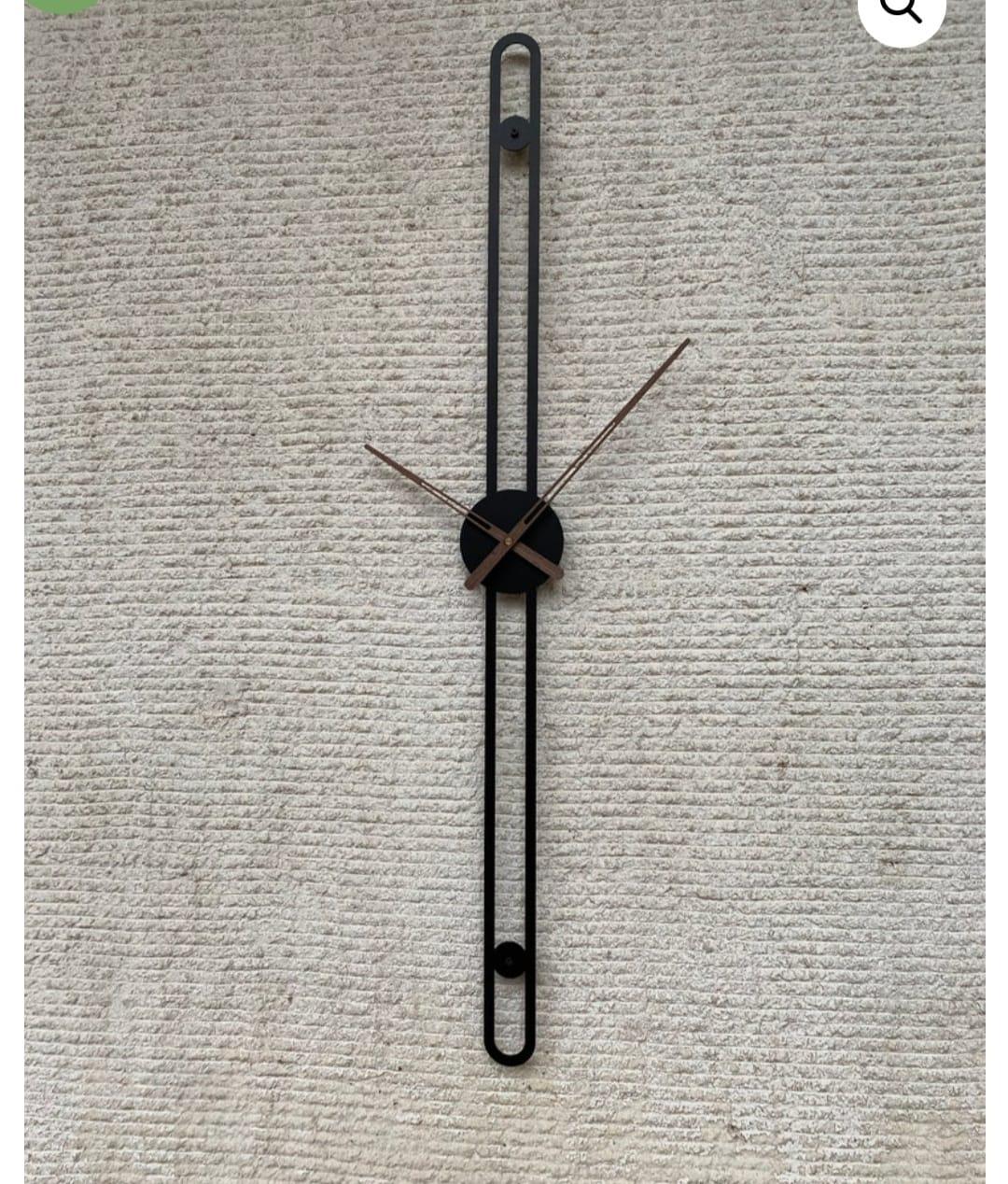 Artistic Linear Wall Clock