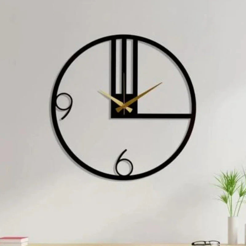 Bold Design Wall Clock