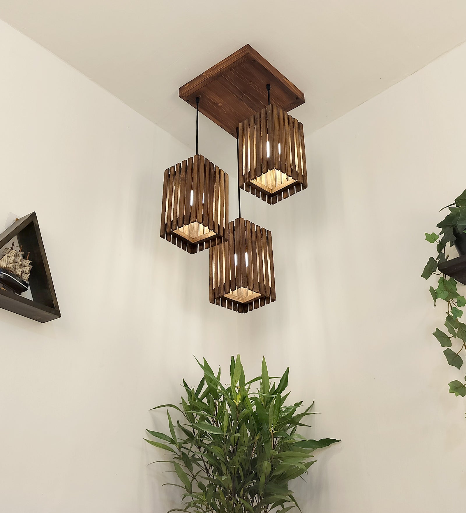 Elegant Wooden Cluster Hanging Lamp (Brown)