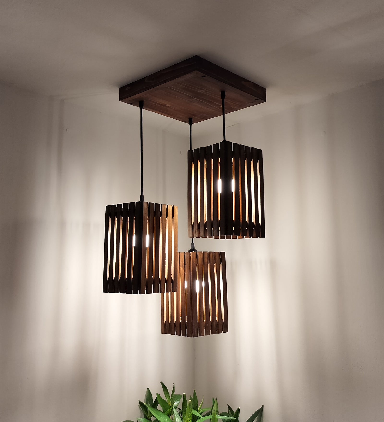 Elegant Wooden Cluster Hanging Lamp (Brown)