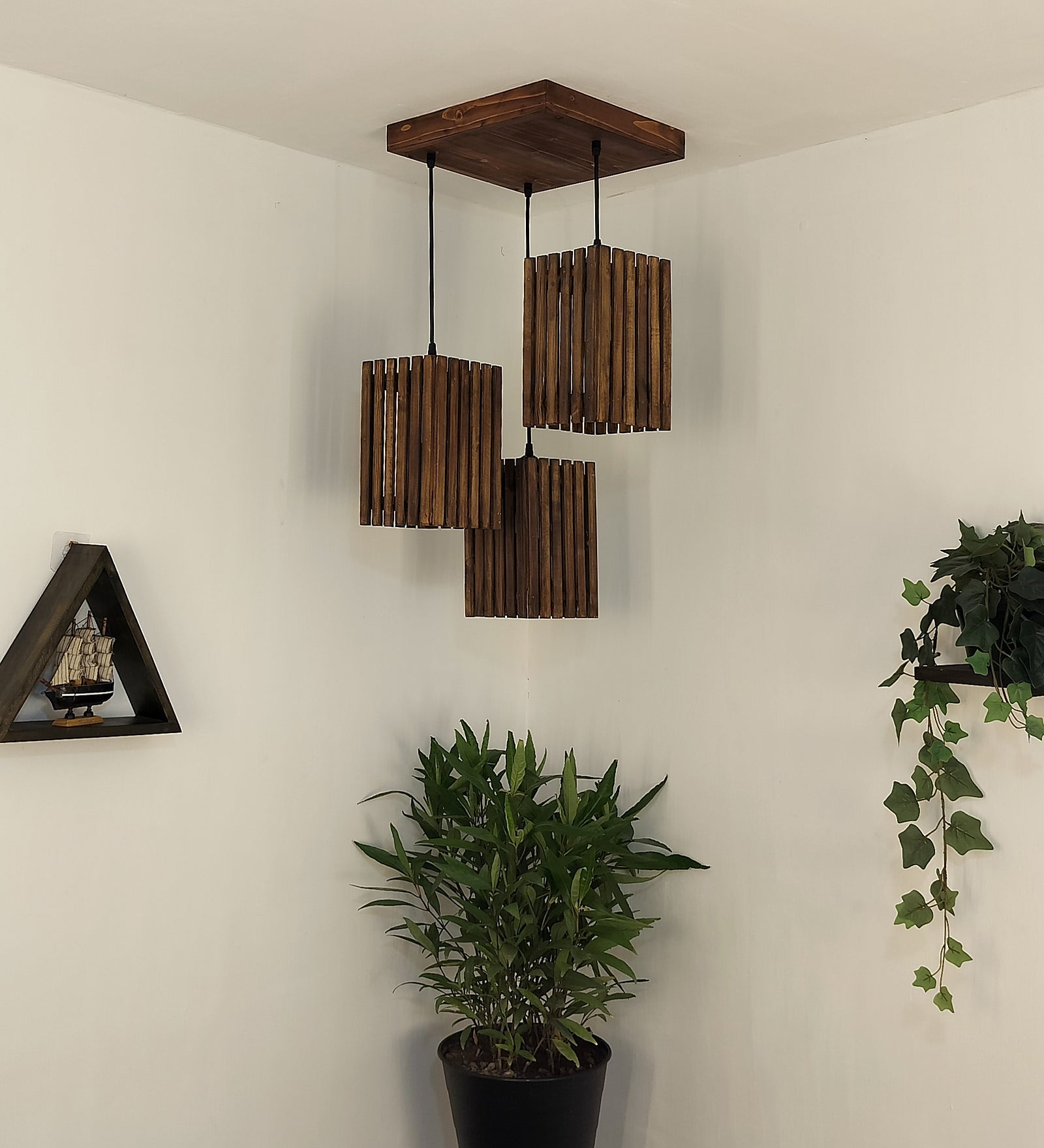 Elegant Wooden Cluster Hanging Lamp (Brown)