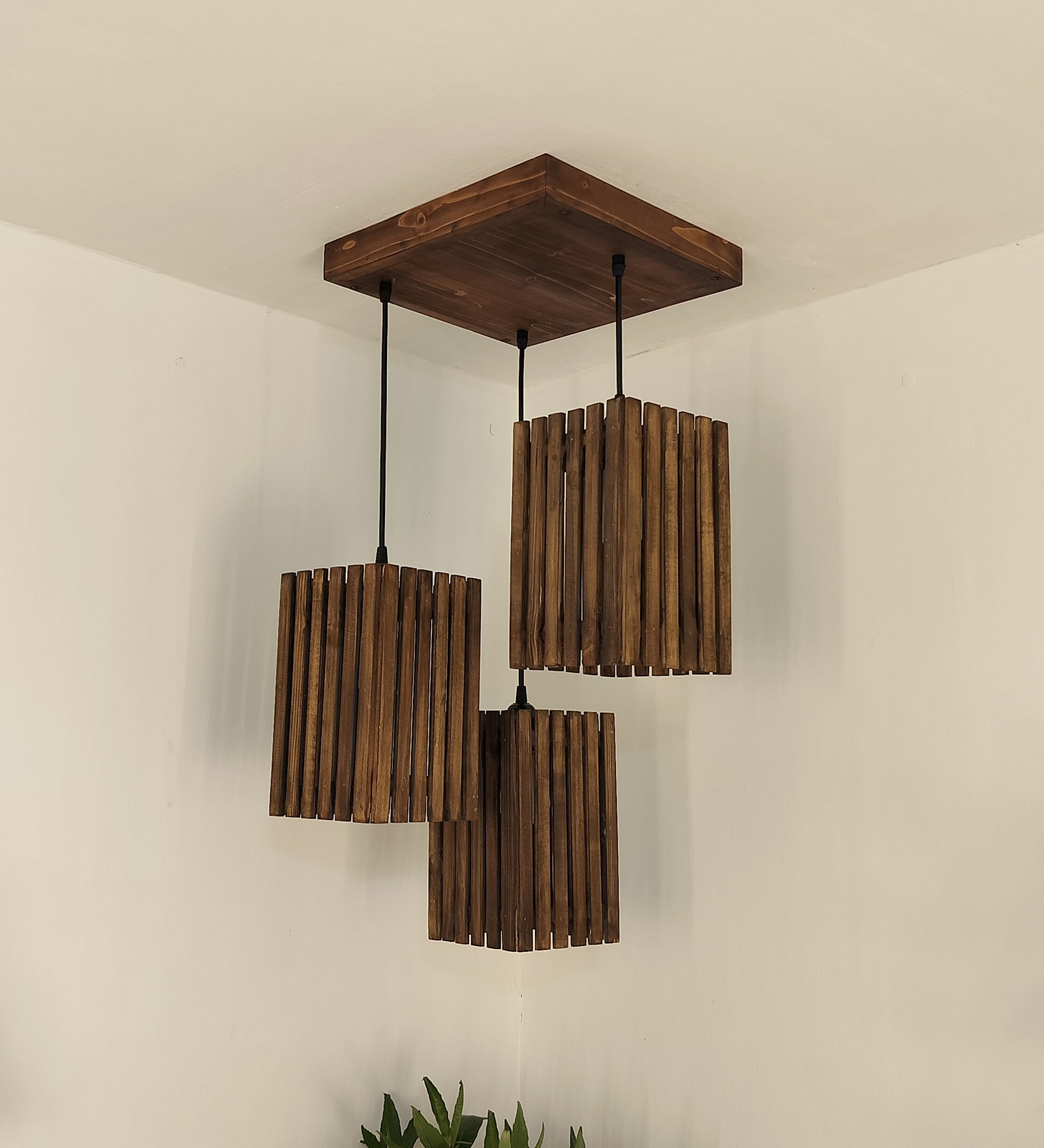 Elegant Wooden Cluster Hanging Lamp (Brown)