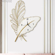 Golden-and-white leaf clock