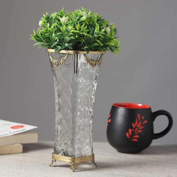 Diamond Blossom Glass Vase With Antique Brass Rings - WoodenTwist