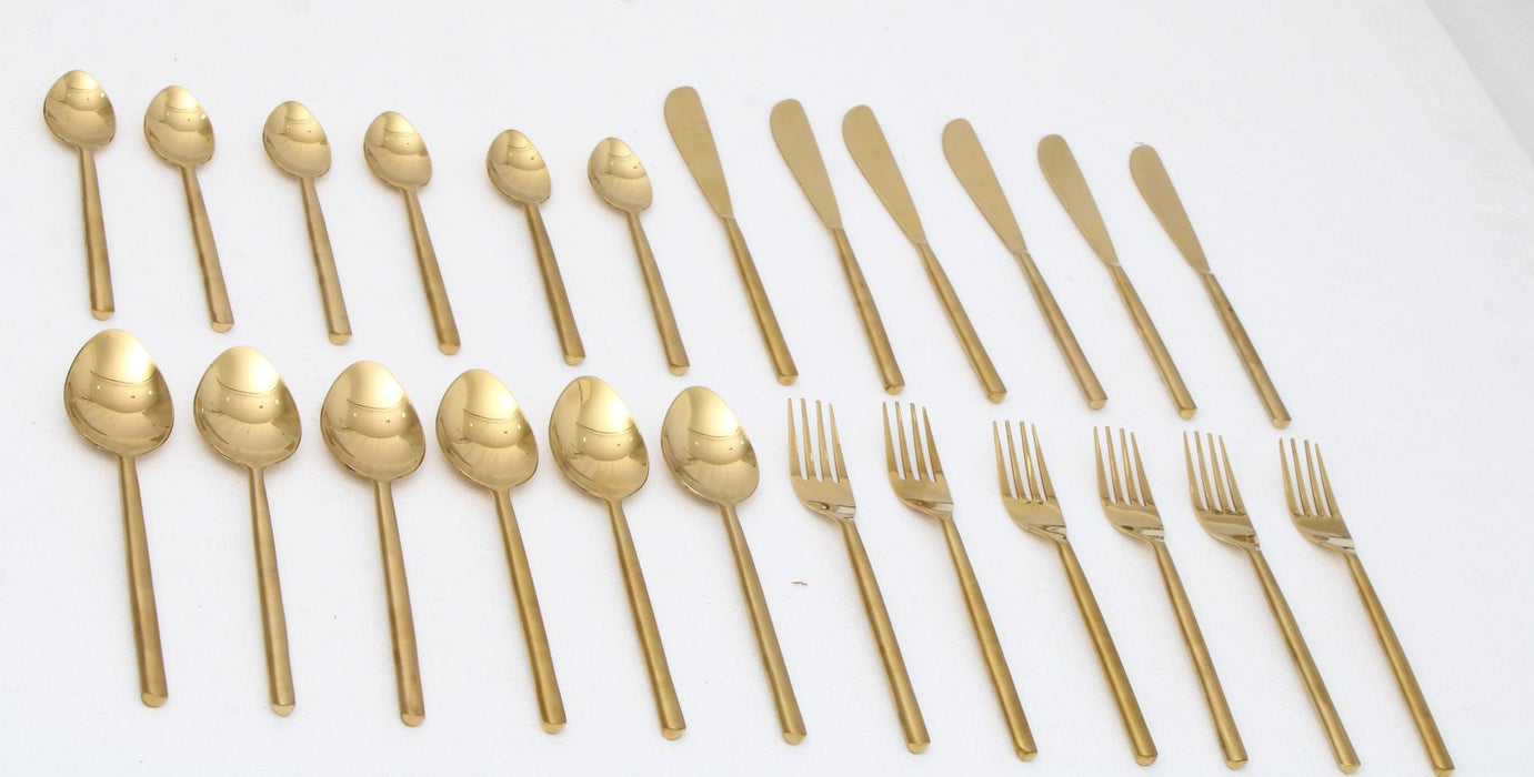 Complete 24-piece golden utensil set