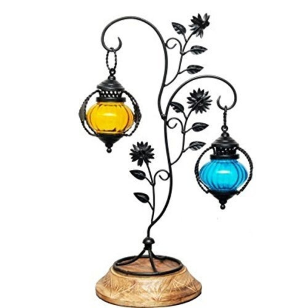 Stylish Lantern Stand