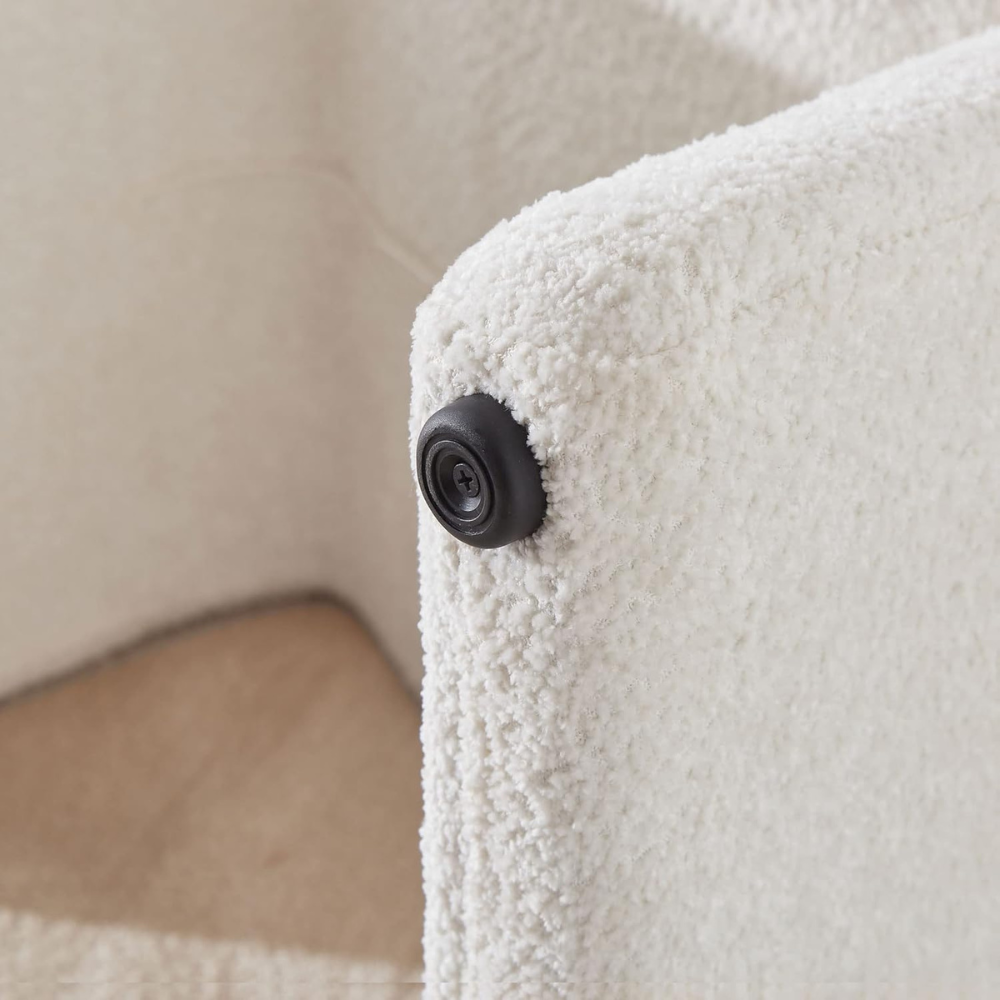 Pouffes & Ottomans