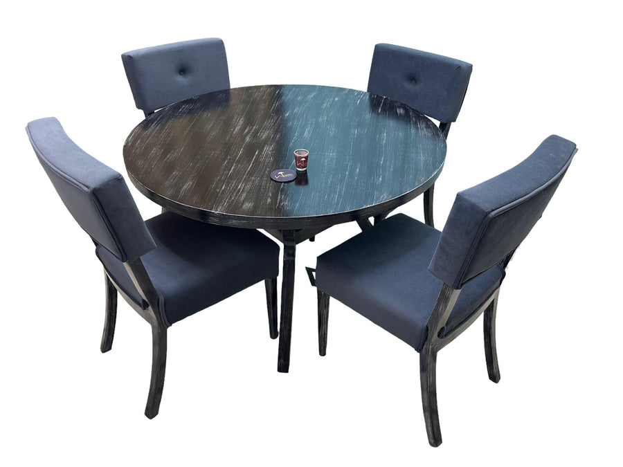 Table 121 x 121 x 76 cm, chair 49 x 50 x 91 cm