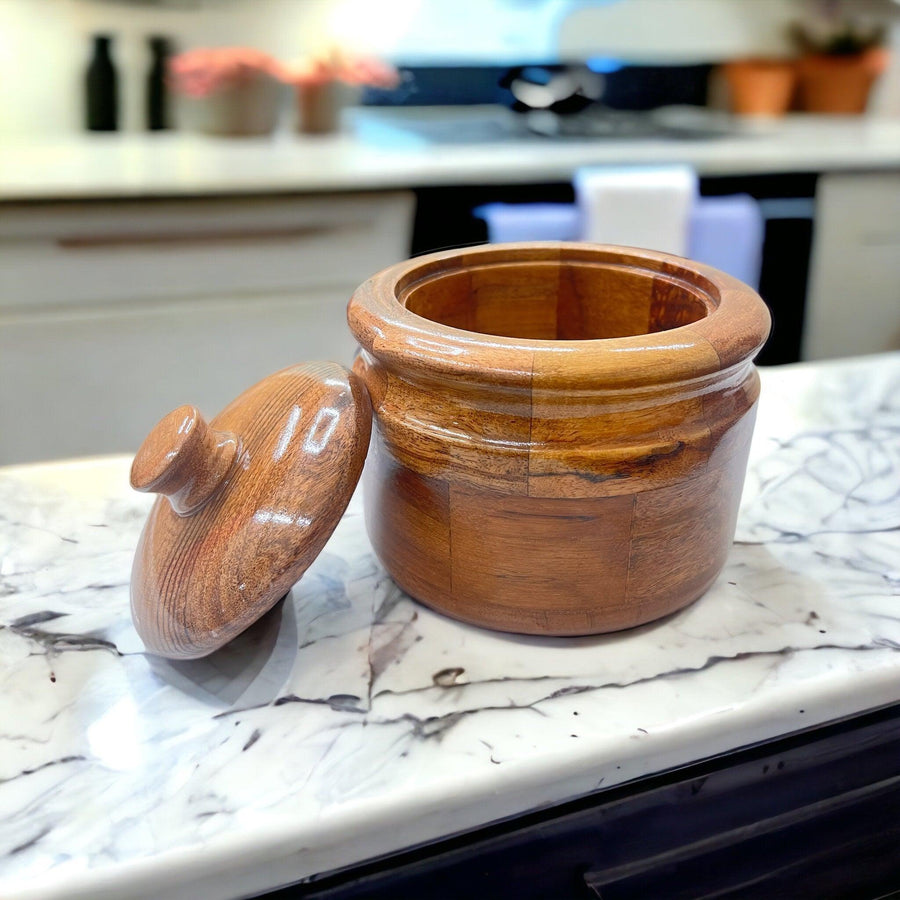 Natural acacia wood in brown
