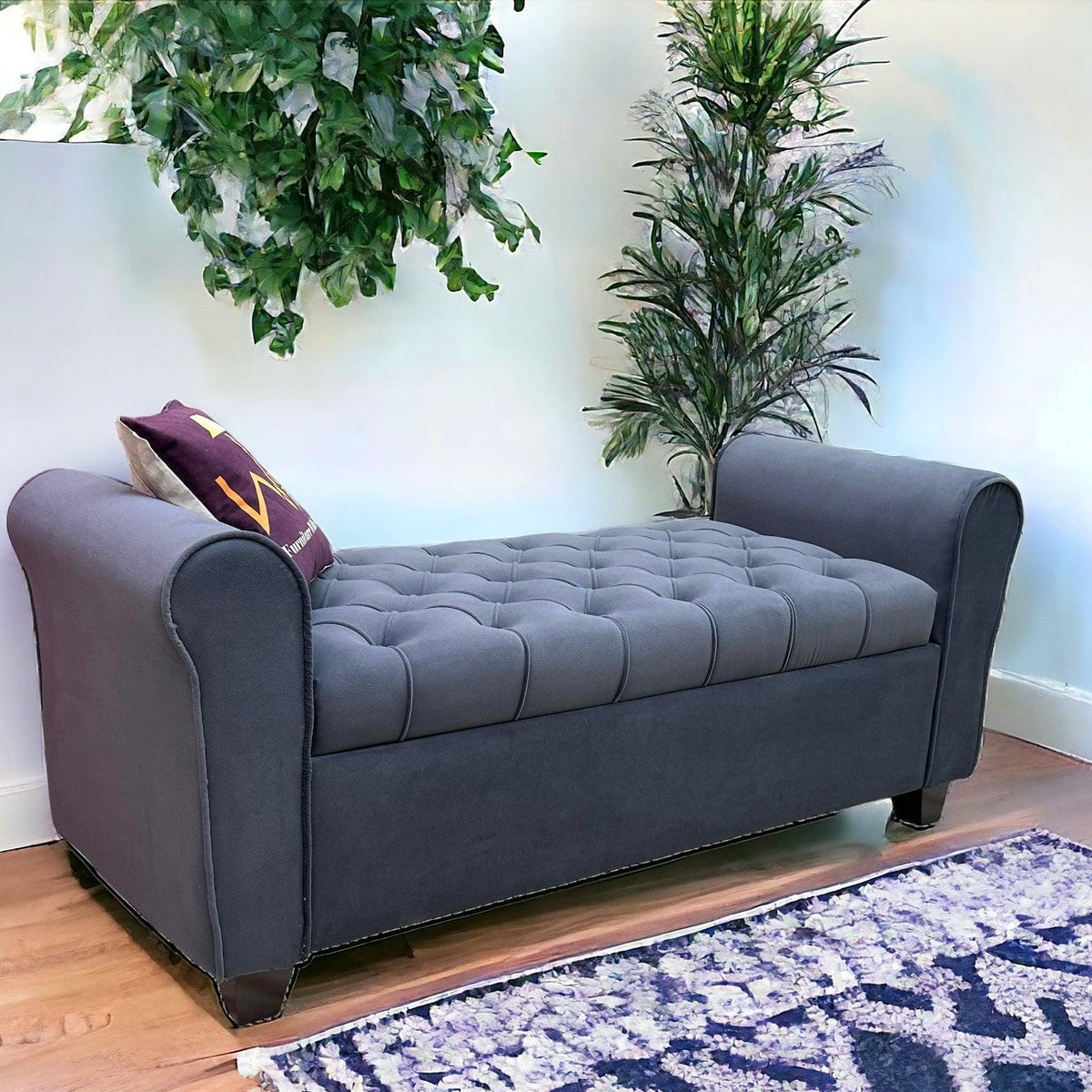 Tufted style with hidden storage