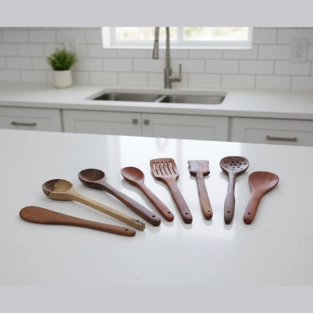 An 8-piece mango wood set for every kitchen task