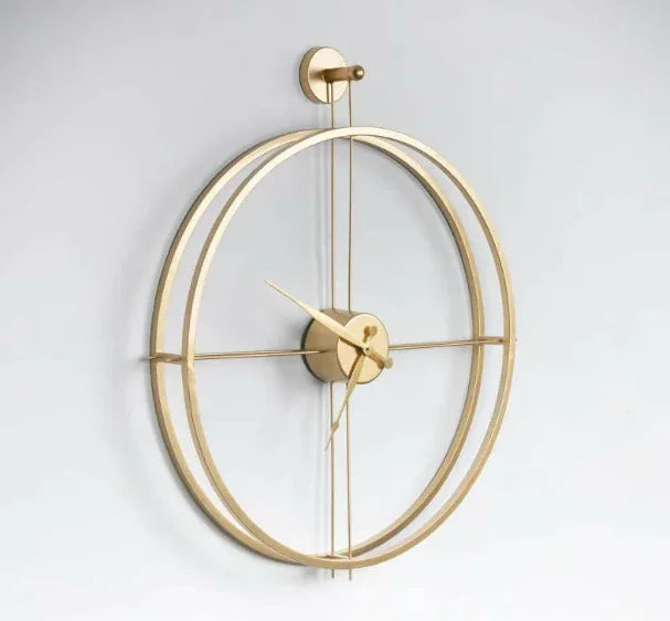 Stylish round clock 