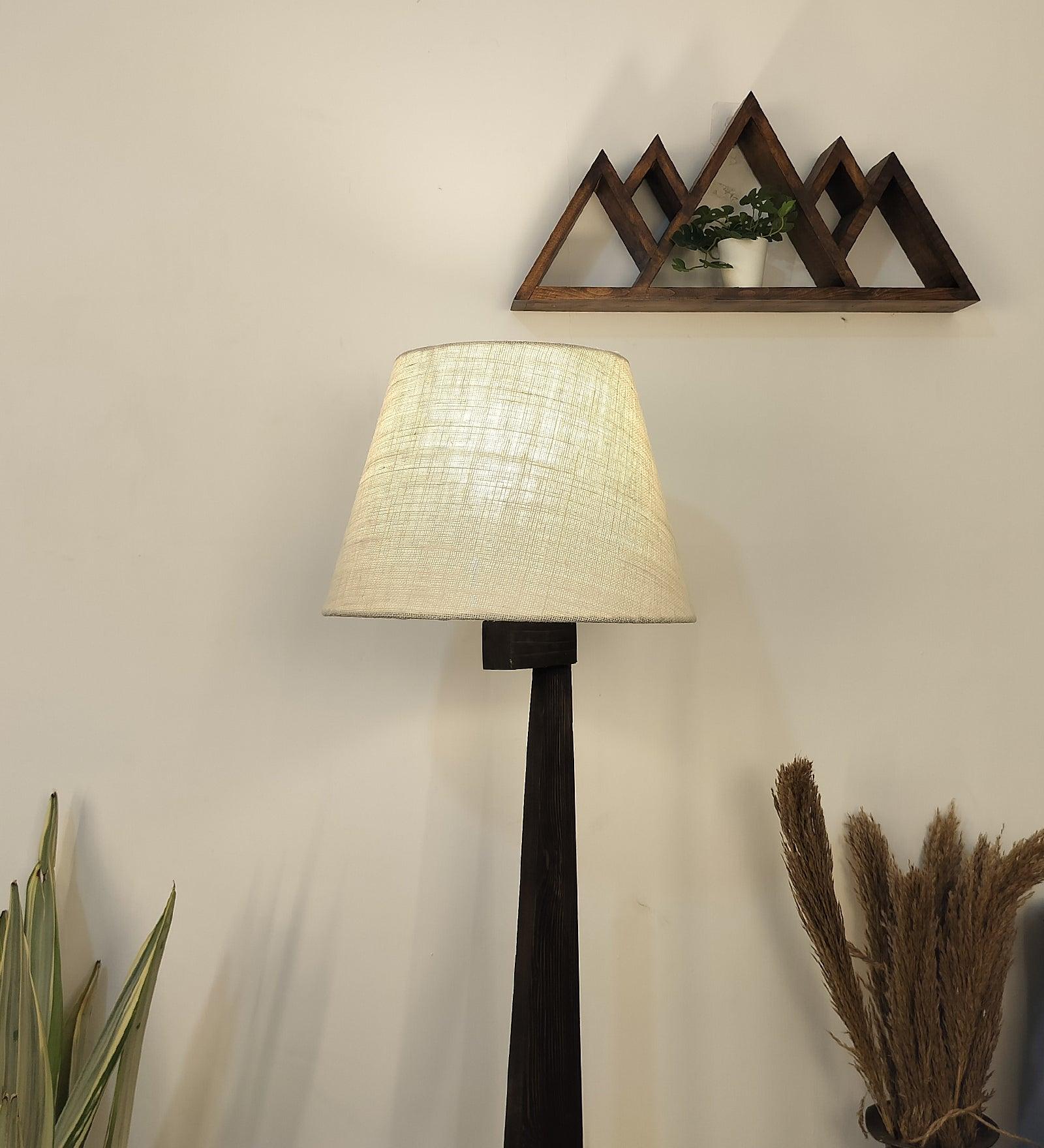 Trigo floor lamp