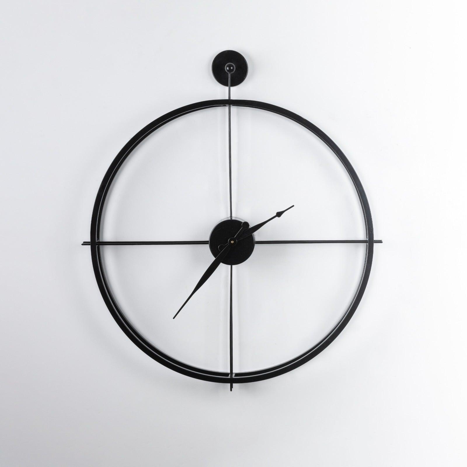 Black Metal Round Wall Clock - WoodenTwist