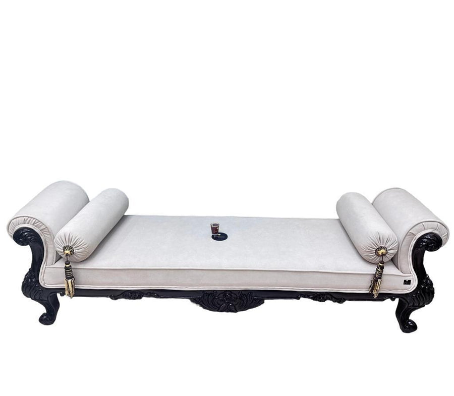 For living rooms, patios and gardens