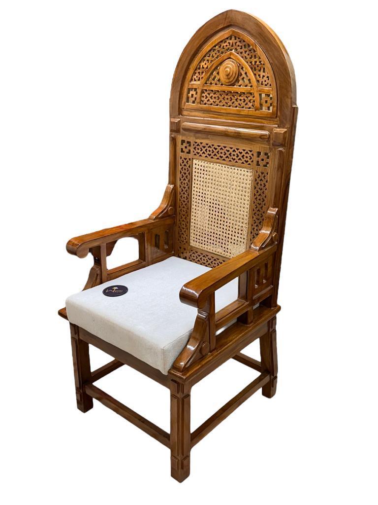 142 x 62 x 57 cm, 50 cm seat height
