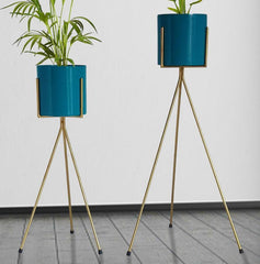 GOLDEN STAND PLANTER SET OF 2 - WoodenTwist