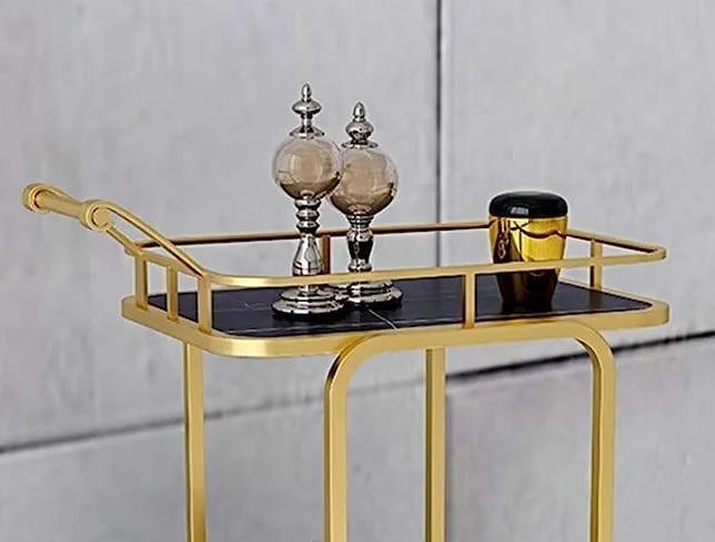 Serve drinks or display decor
