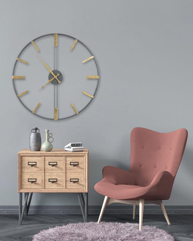 Vintage Round Wall Clock - WoodenTwist