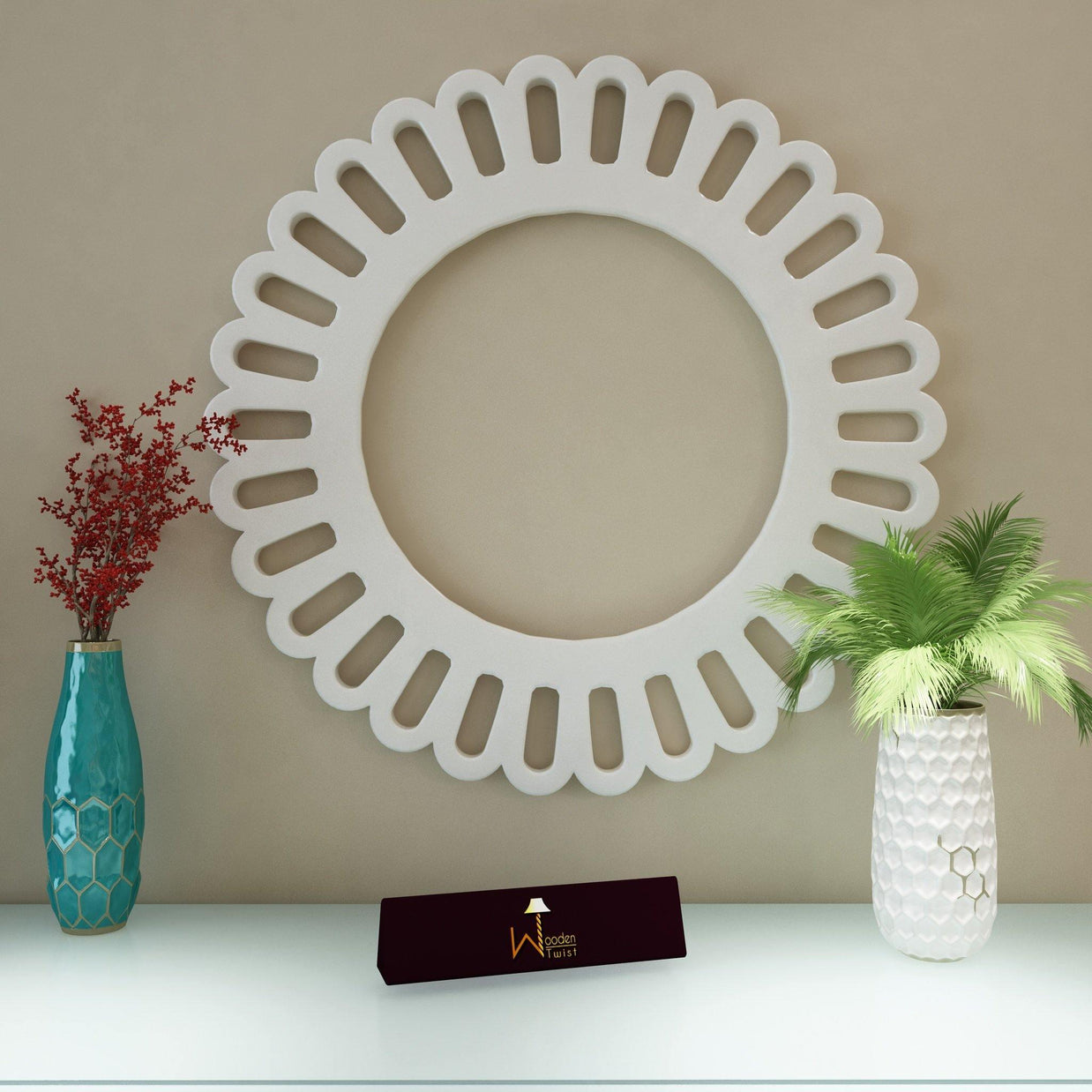 Round Shaped Exquisite Wall Panel In White - Image 1