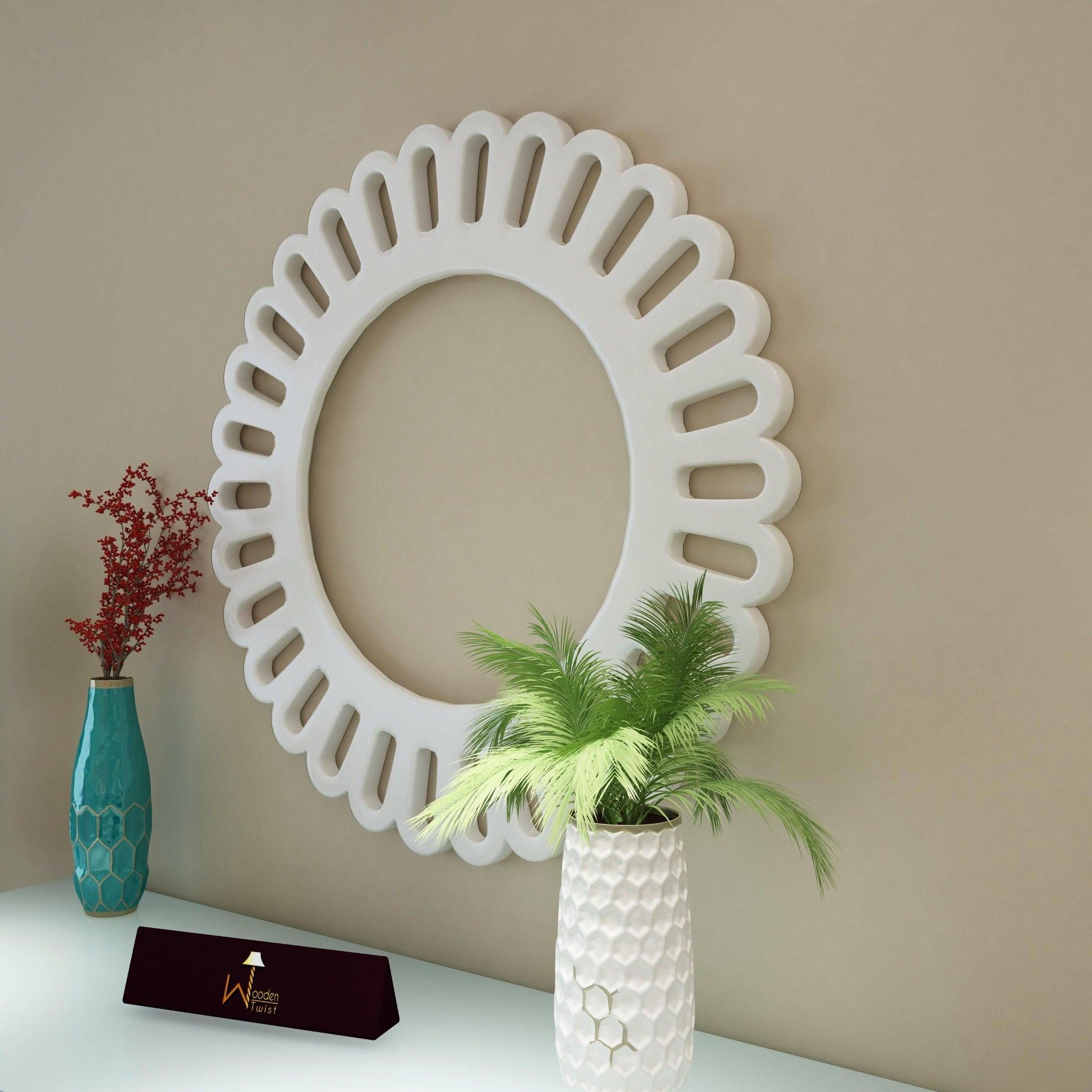 Round Shaped Exquisite Wall Panel In White - Image 2