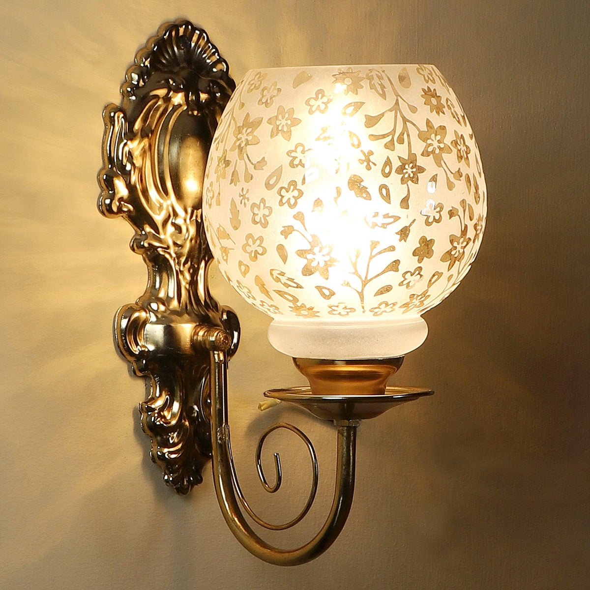 Classy & Stylish Gold Iron Wall Light - WoodenTwist