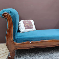 Wooden Twist Fovero Sheesham Wood Bench Couch - angle view