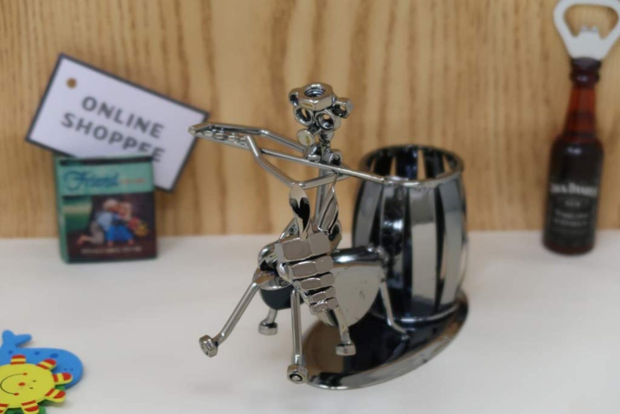 Metal Bandsman Grande Pen Pencil Holder - WoodenTwist