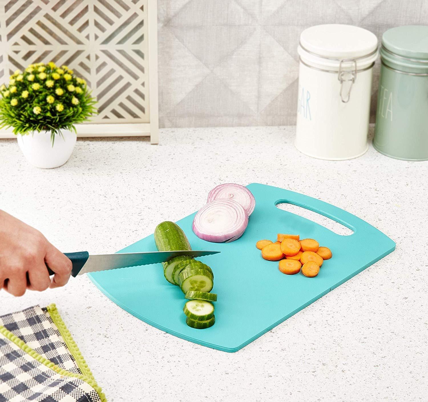 Plastic Fruit & Vegetable Chopping Board - WoodenTwist