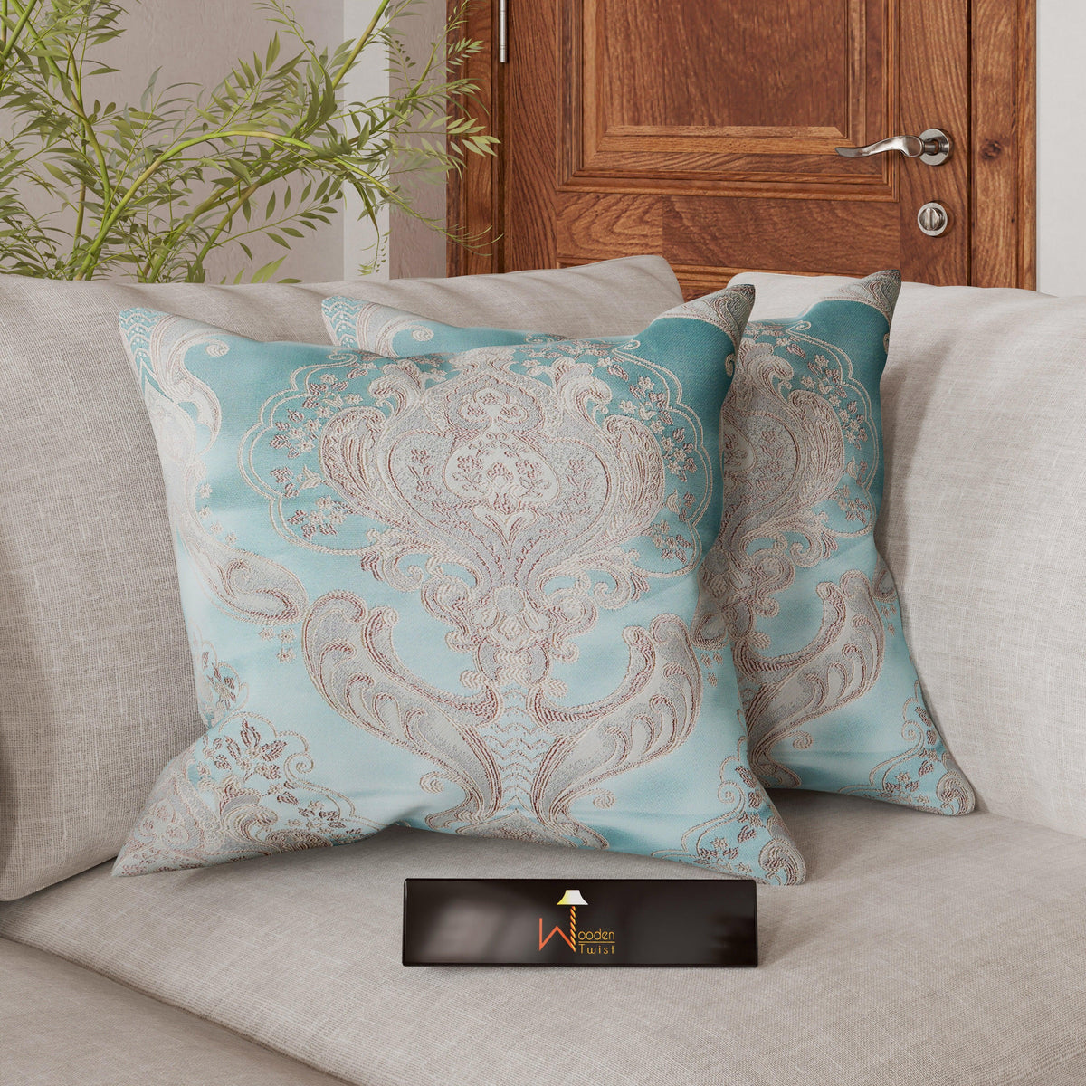 Leaf Design Polyester Cushion Cover