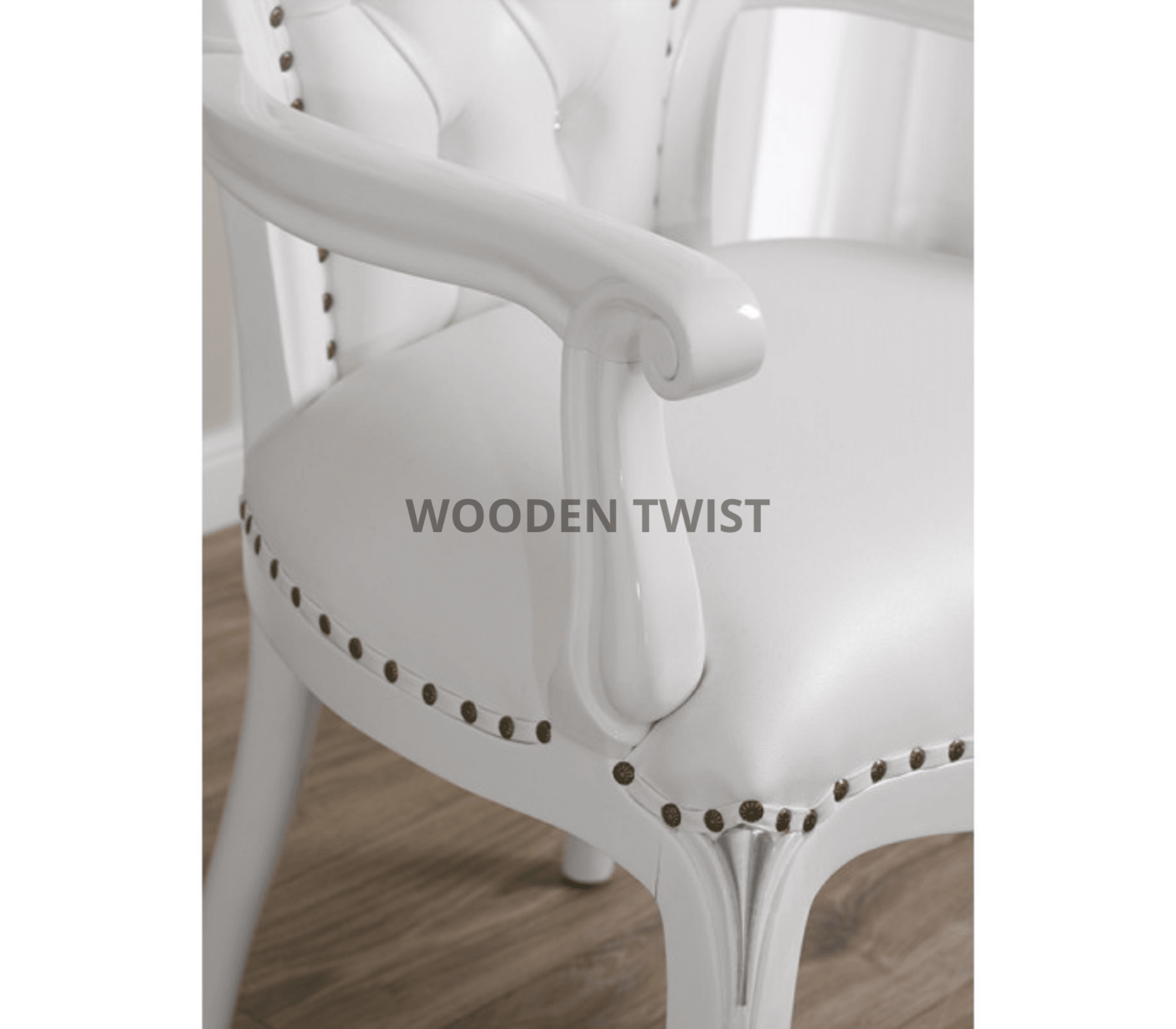 Wooden Twist Kreslo Teak Wood Tufted Arm Chair - front view