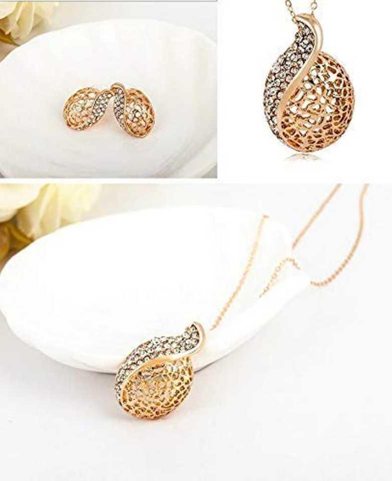 Necklace & Earring Duo