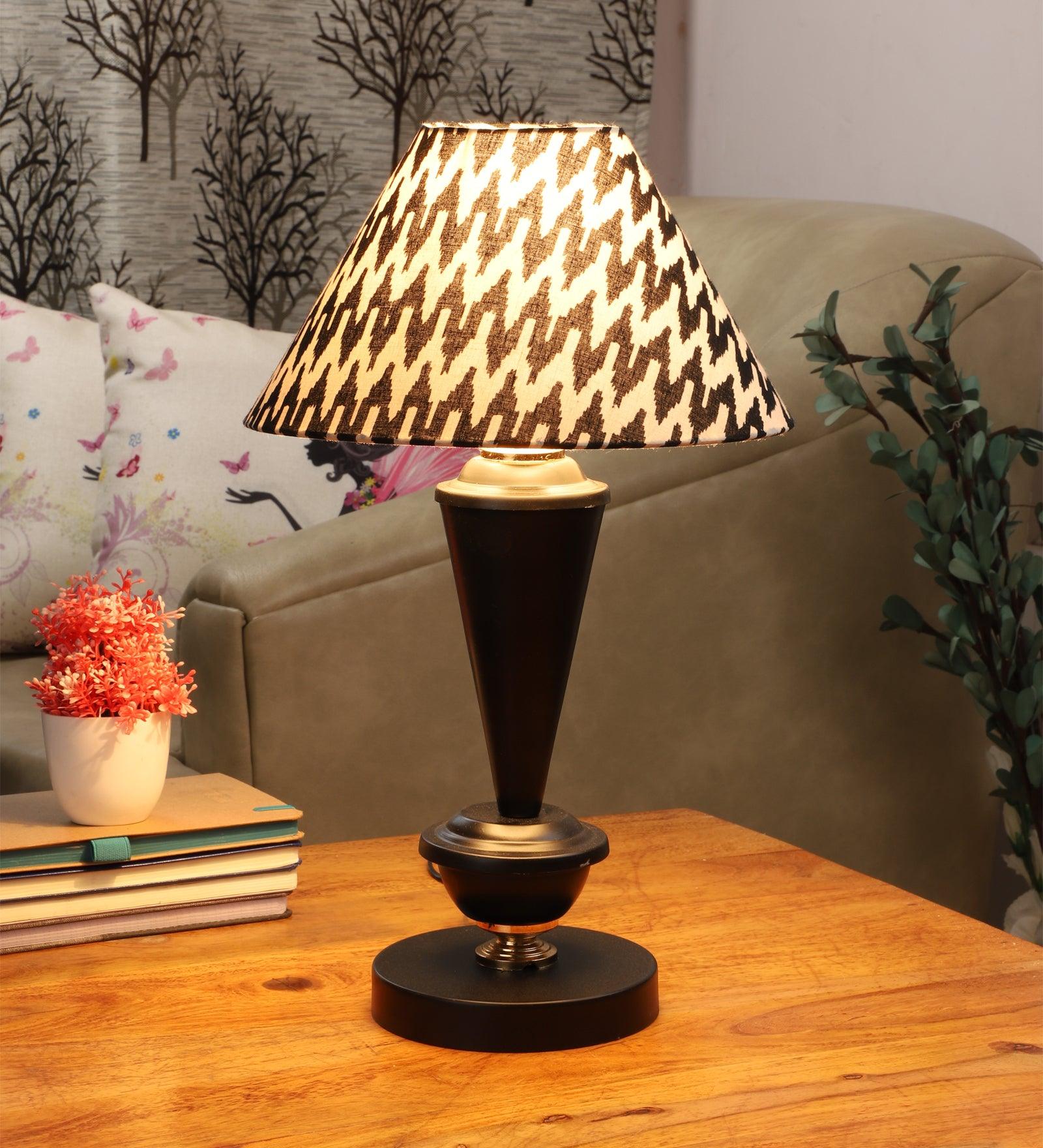 Chevron Design Print Shade With Metal Base Table Lamp - WoodenTwist