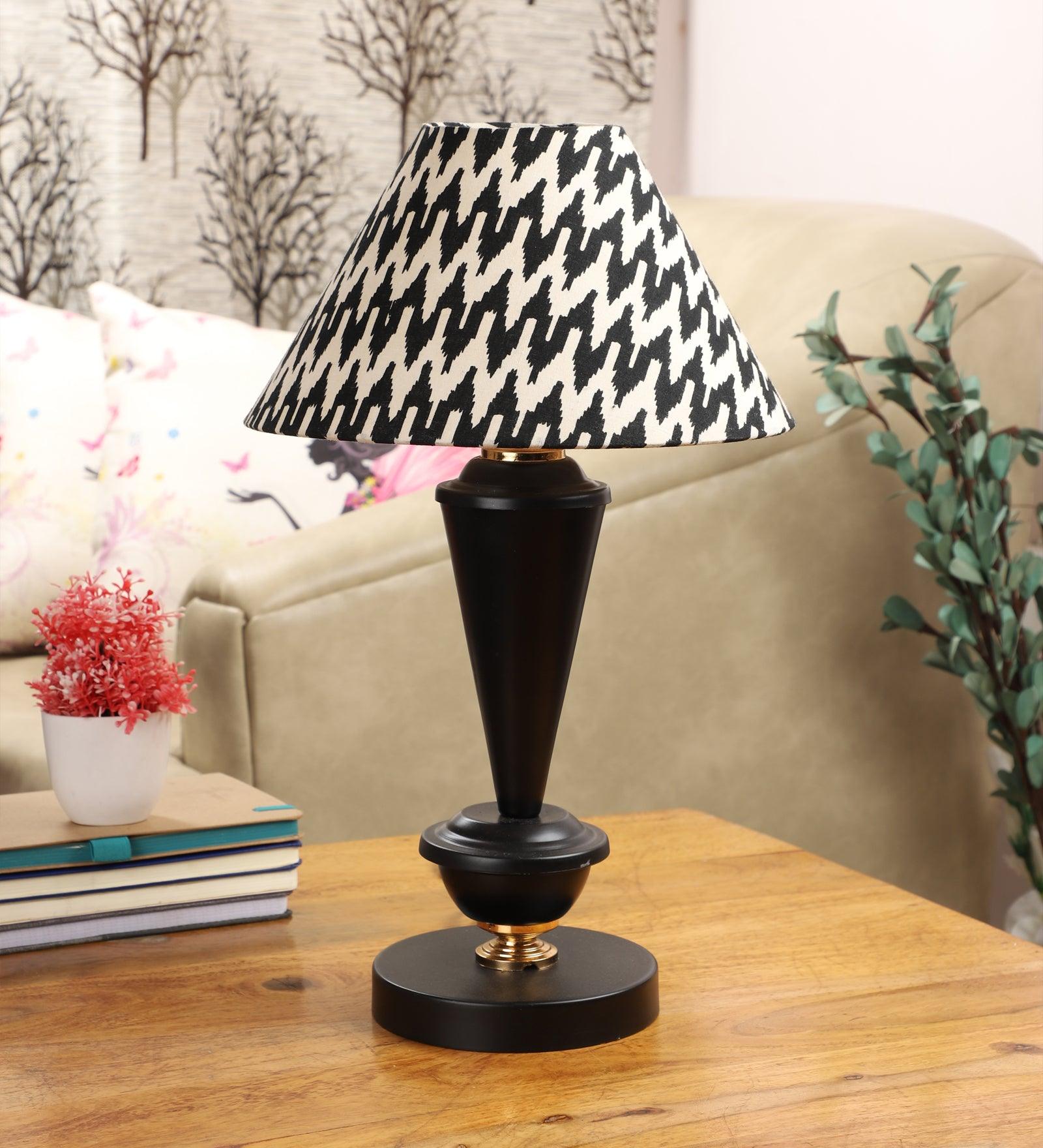 Chevron Design Print Shade With Metal Base Table Lamp - WoodenTwist