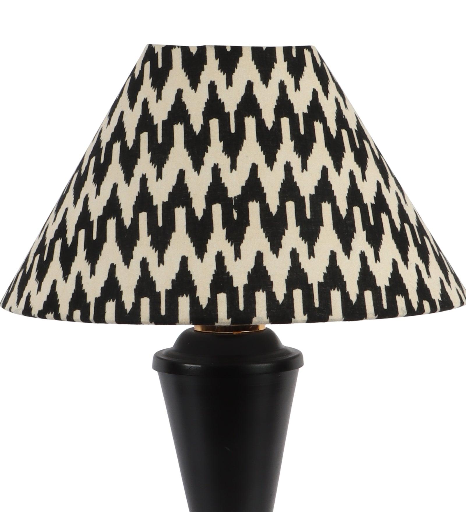 Chevron Design Print Shade With Metal Base Table Lamp - WoodenTwist