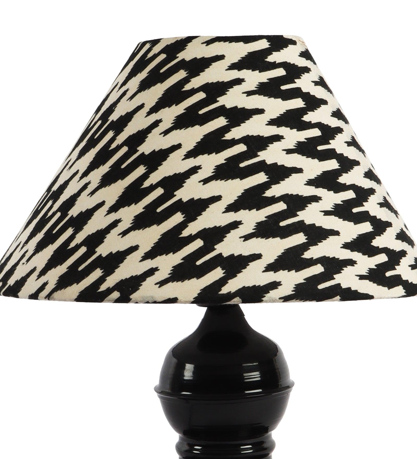 Chevron Design Print Shade With Metal Base Table Lamp - WoodenTwist