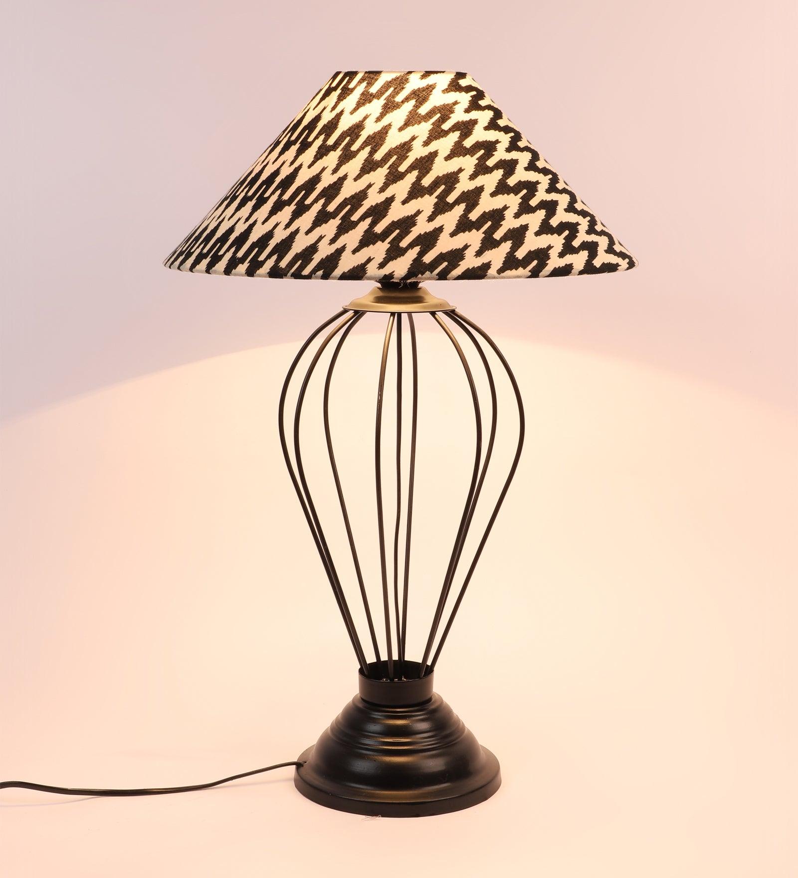 Chevron Design Print Shade With Metal Base Table Lamp - WoodenTwist